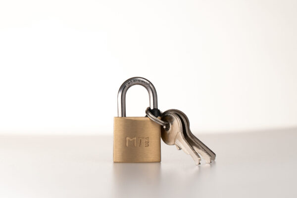 MT-USA Middle Duty Brass Padlock. Waterproof Ring w Leaking Hole. 3 Keys. Brass Padlock w a Strong Hardened Shackle. 20mm(33G) to 70mm(500G) - Image 6