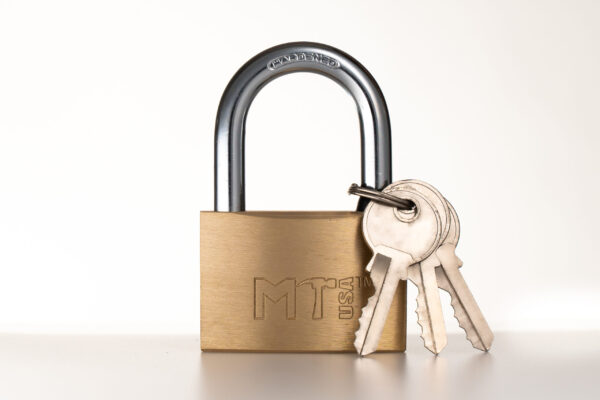 MT-USA Middle Duty Brass Padlock. Waterproof Ring w Leaking Hole. 3 Keys. Brass Padlock w a Strong Hardened Shackle. 20mm(33G) to 70mm(500G)